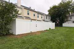white-vinyl-privacy-fence-1